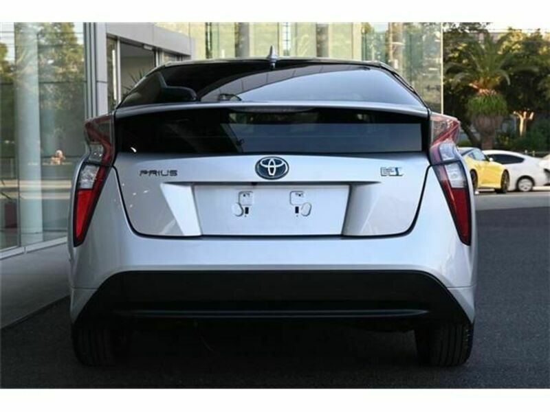 PRIUS-3