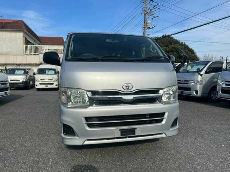 HIACE VAN-1