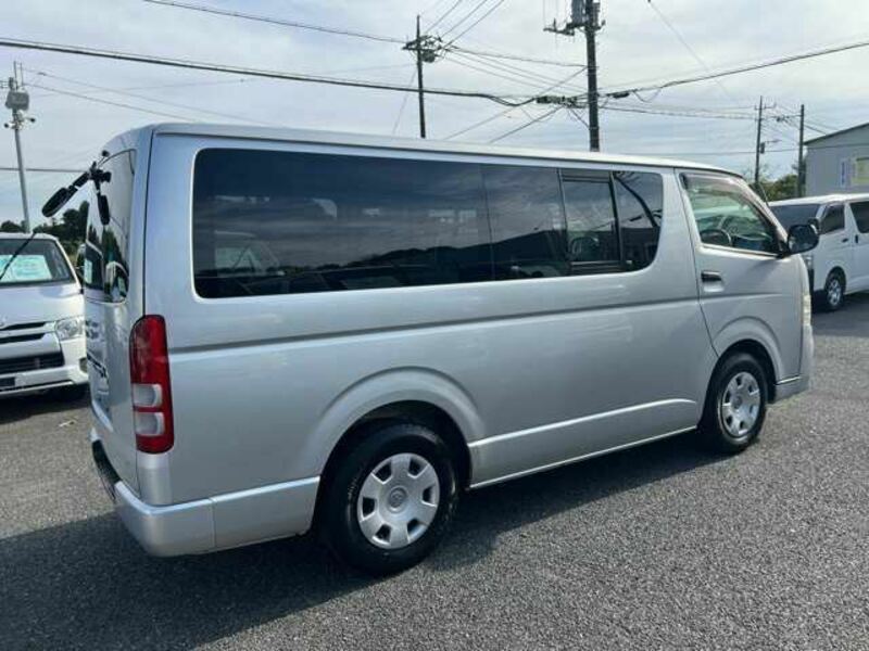 HIACE VAN-9