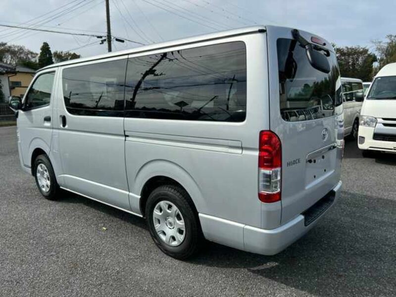 HIACE VAN-4