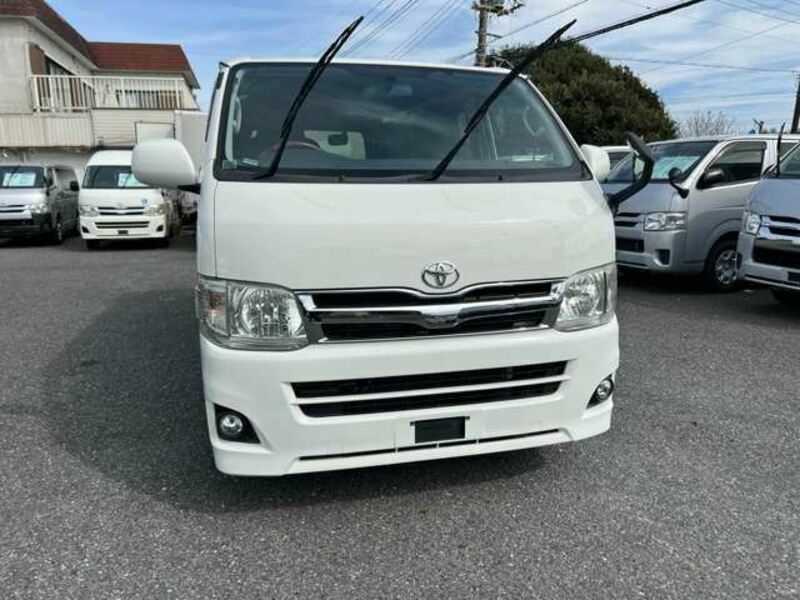 HIACE VAN-1