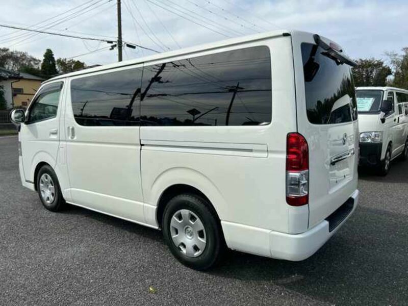 HIACE VAN-4