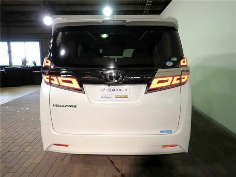 VELLFIRE-1