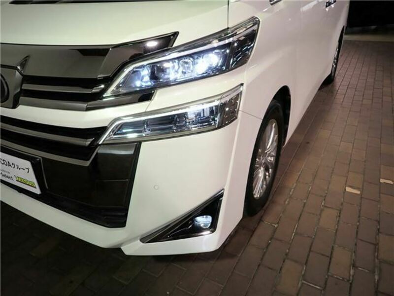 VELLFIRE-6