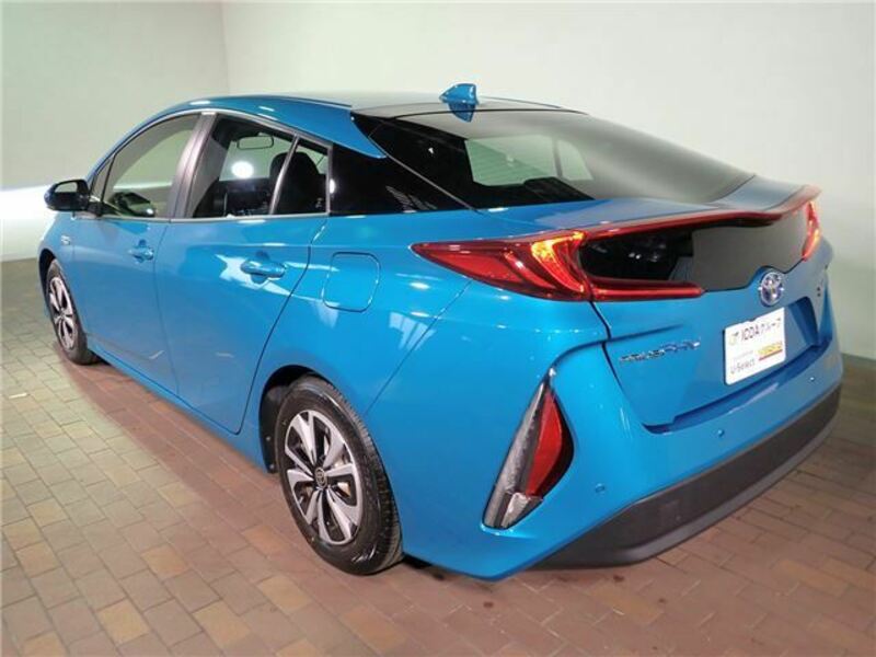 PRIUS PHV-31