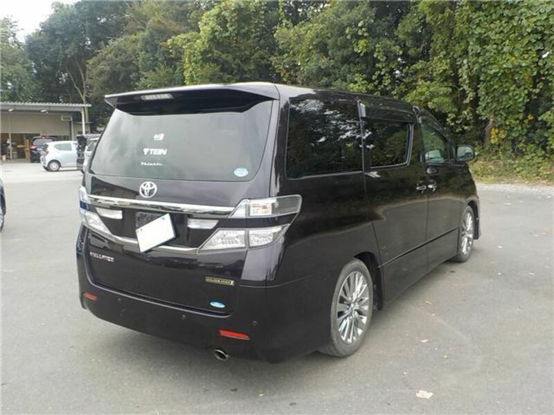 VELLFIRE-9