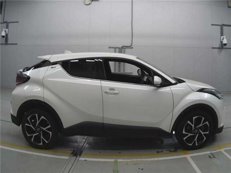 C-HR-2