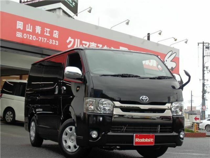 TOYOTA　HIACE