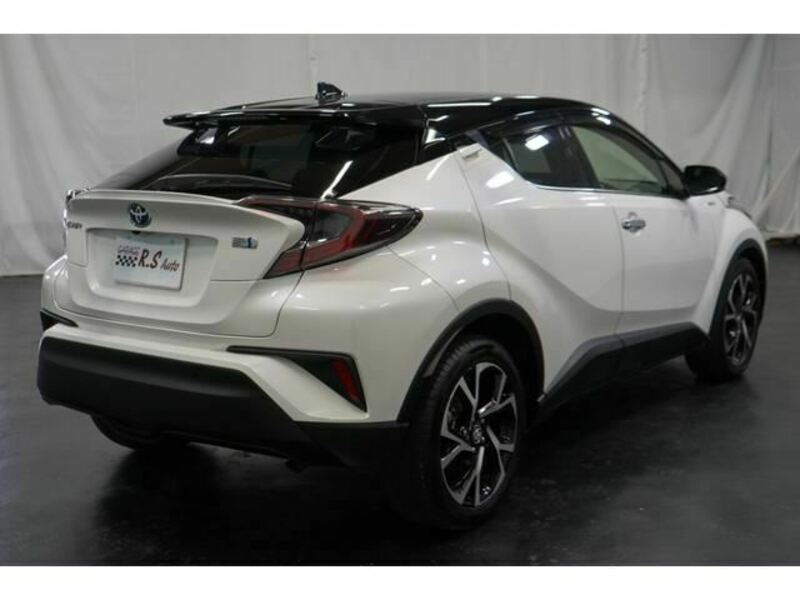 C-HR-7