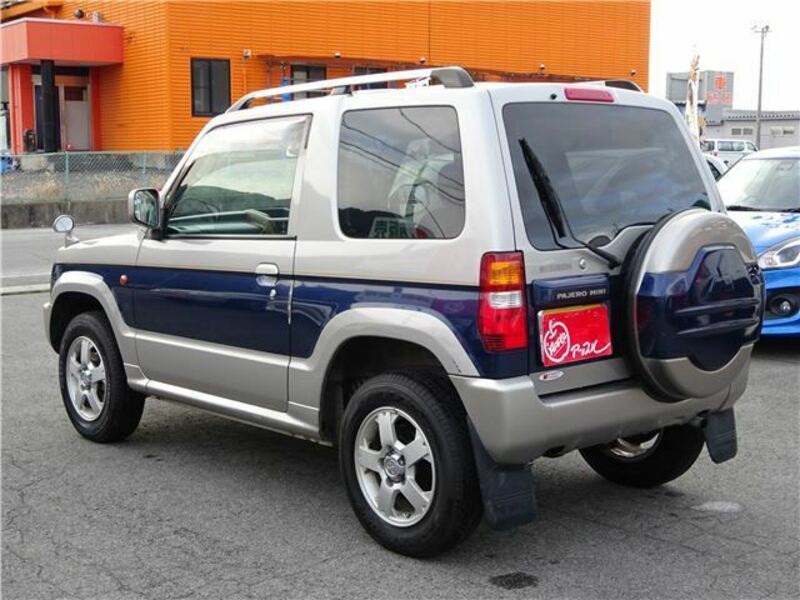 PAJERO MINI-6