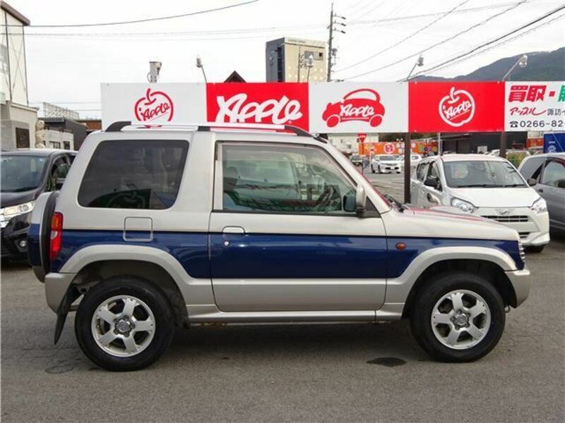 PAJERO MINI-8