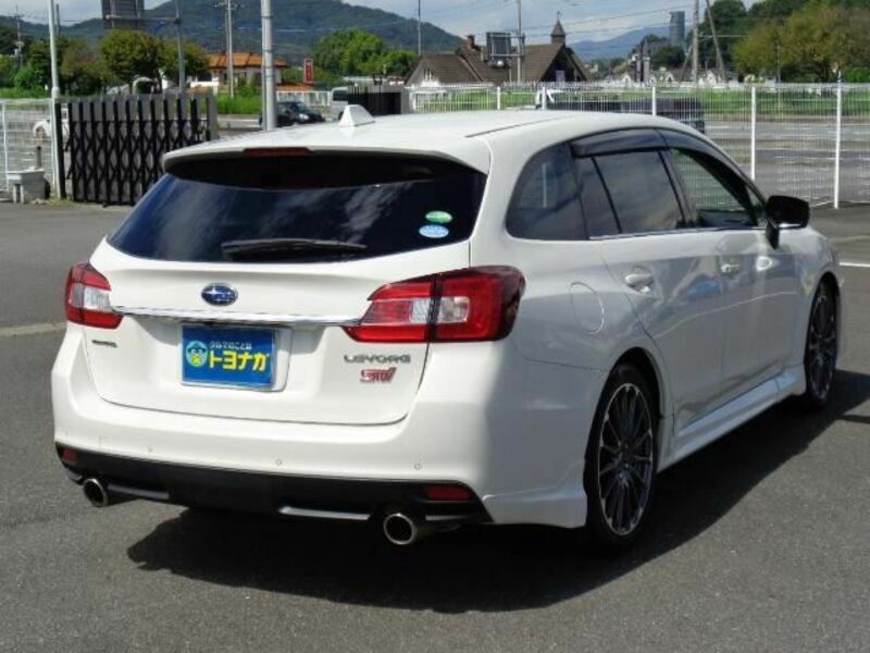 LEVORG-11