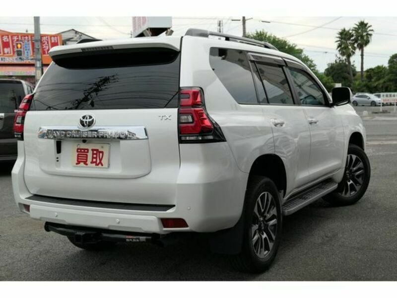 LAND CRUISER PRADO-1