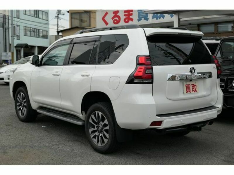 LAND CRUISER PRADO-4