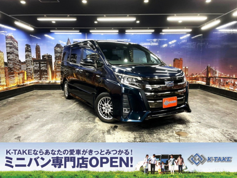 TOYOTA　NOAH