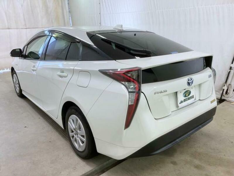 PRIUS-1