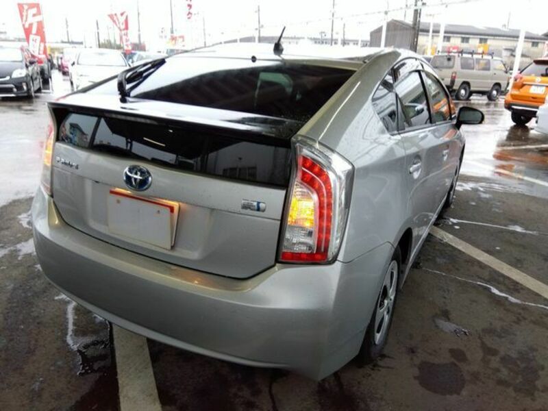 PRIUS-5