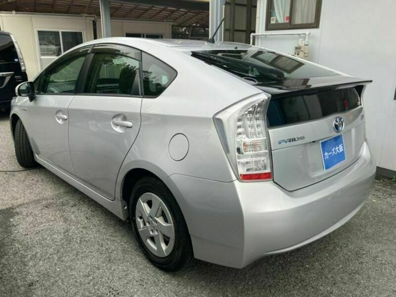 PRIUS-2