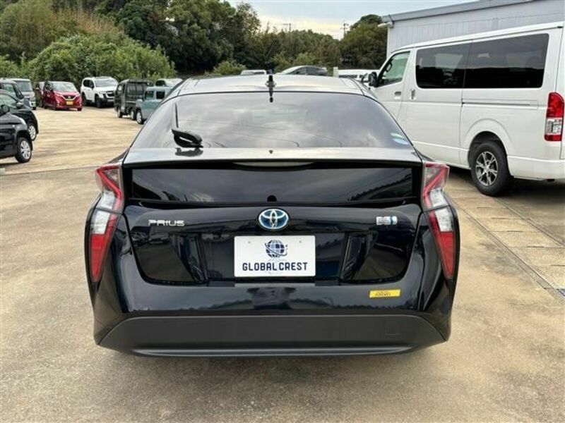 PRIUS-10