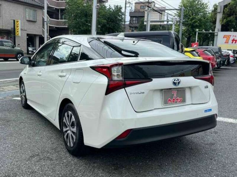 PRIUS-6