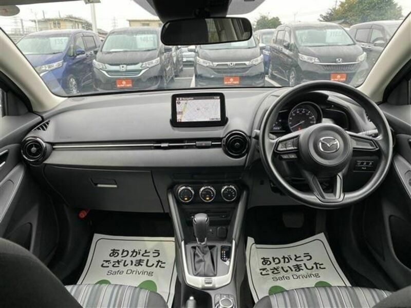 MAZDA2-14