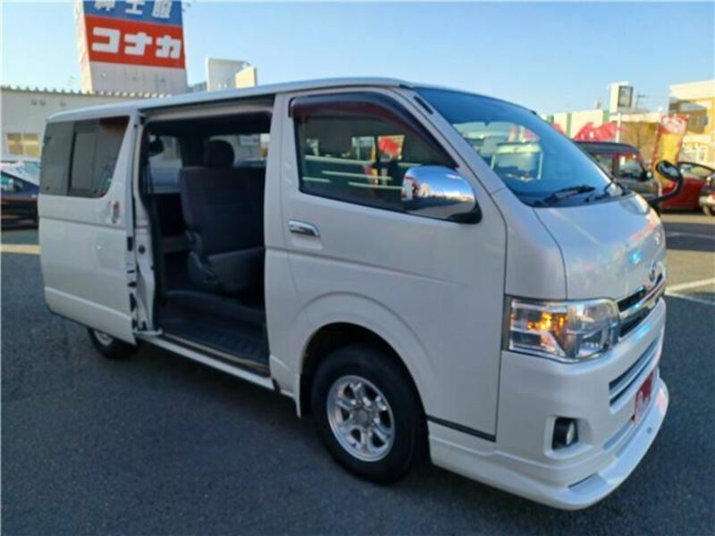 HIACE-9