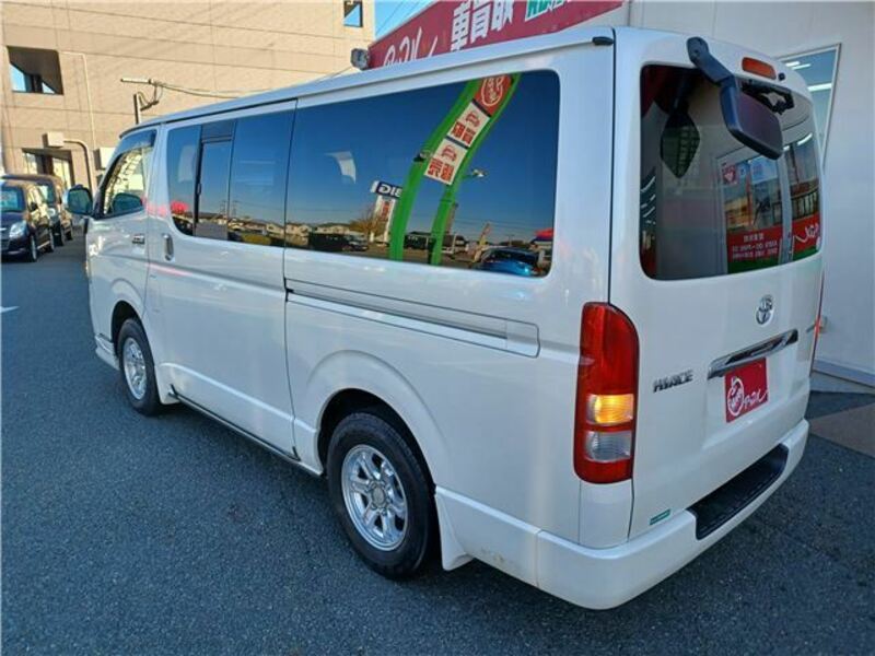 HIACE-11