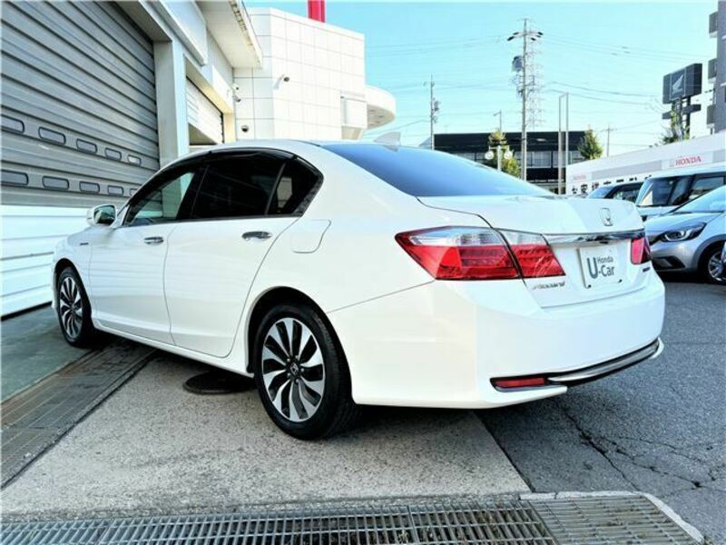 ACCORD HYBRID-8