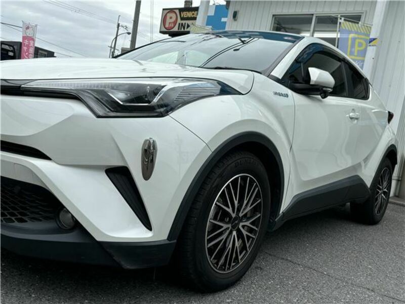 C-HR-12