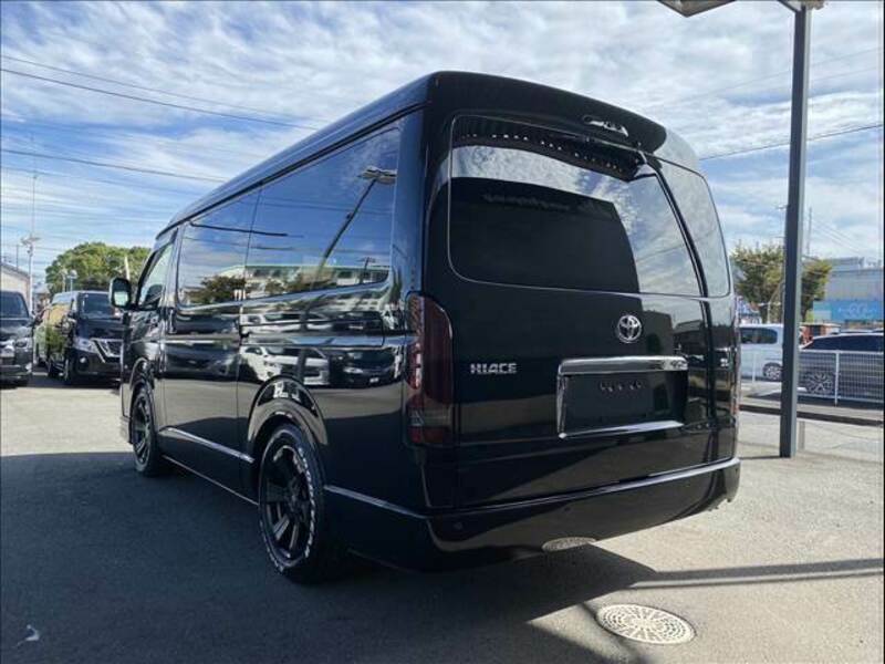 HIACE VAN