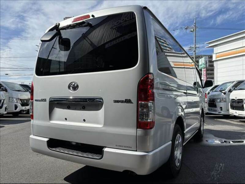 HIACE VAN-14