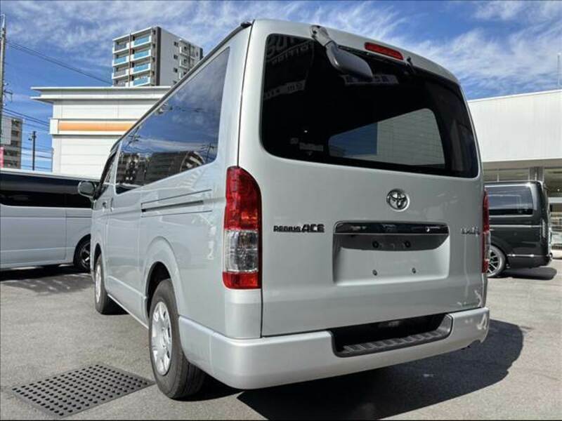 HIACE VAN-15