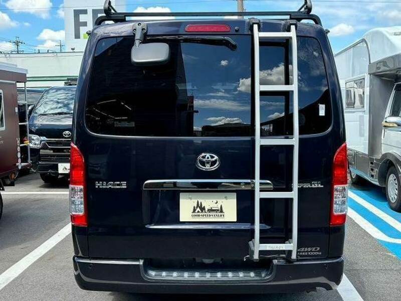 HIACE VAN-18