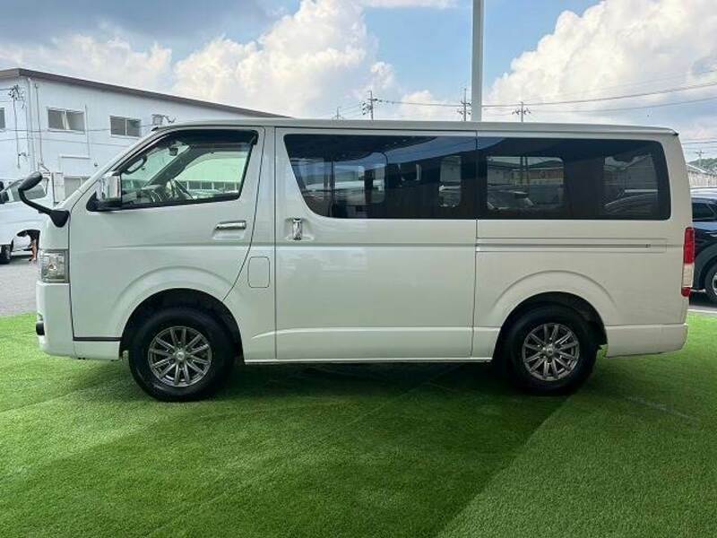 HIACE VAN-17