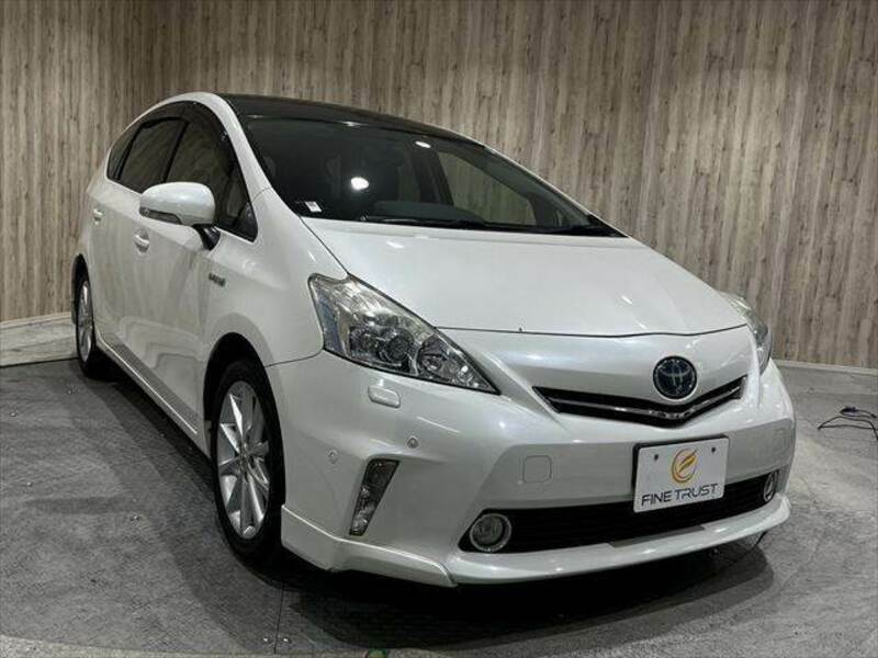 PRIUS ALPHA-15