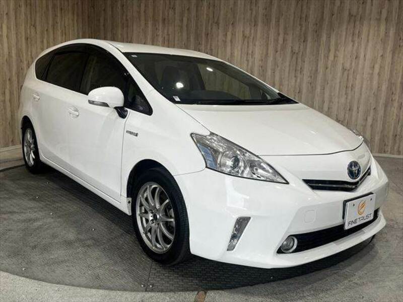 PRIUS ALPHA-10