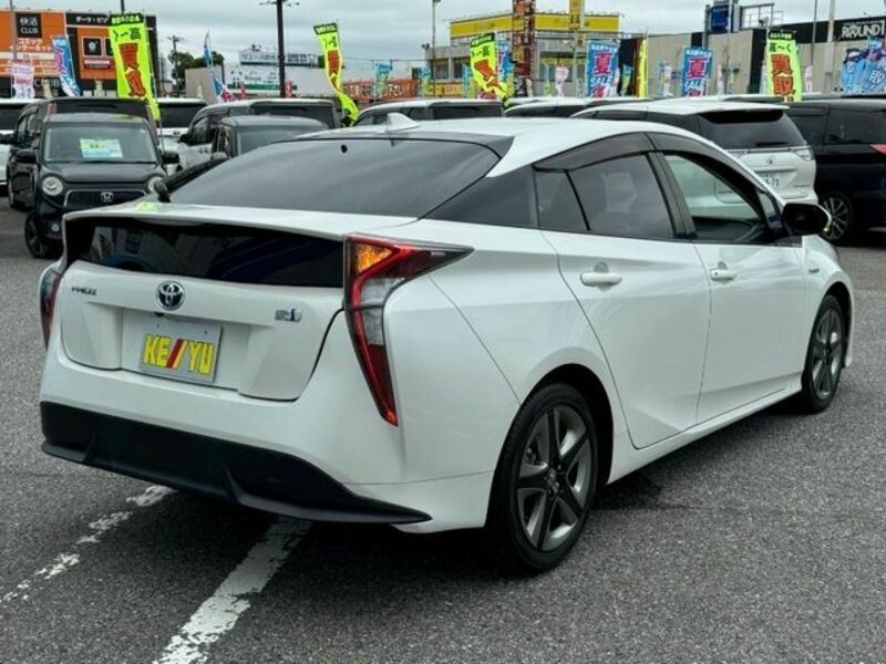 PRIUS-1