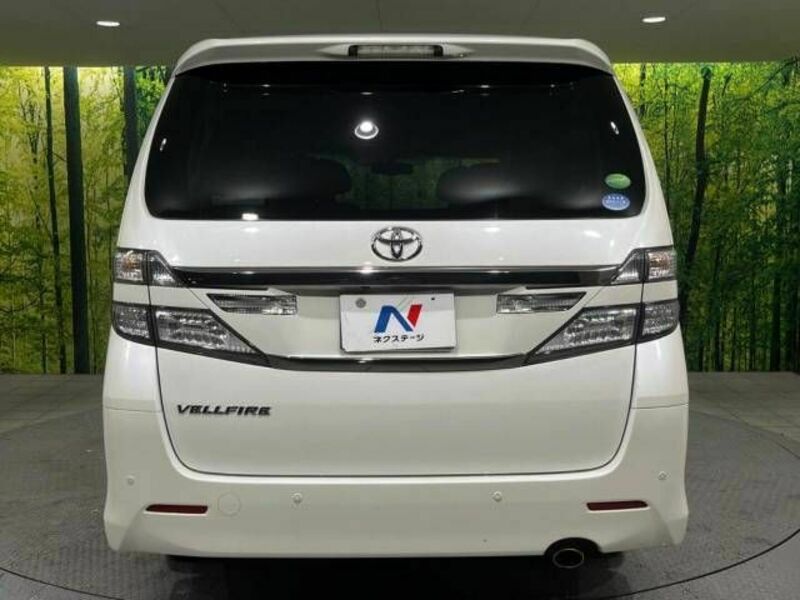 VELLFIRE-16