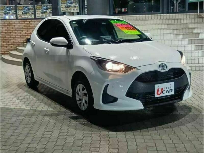 YARIS-11