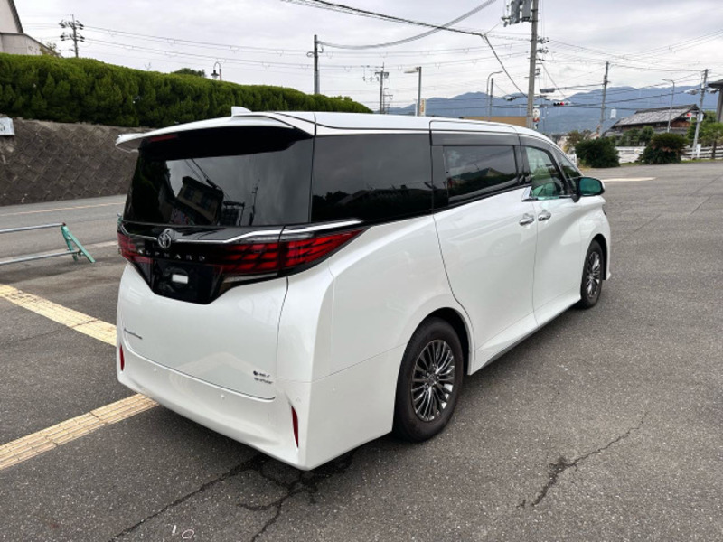 ALPHARD-4