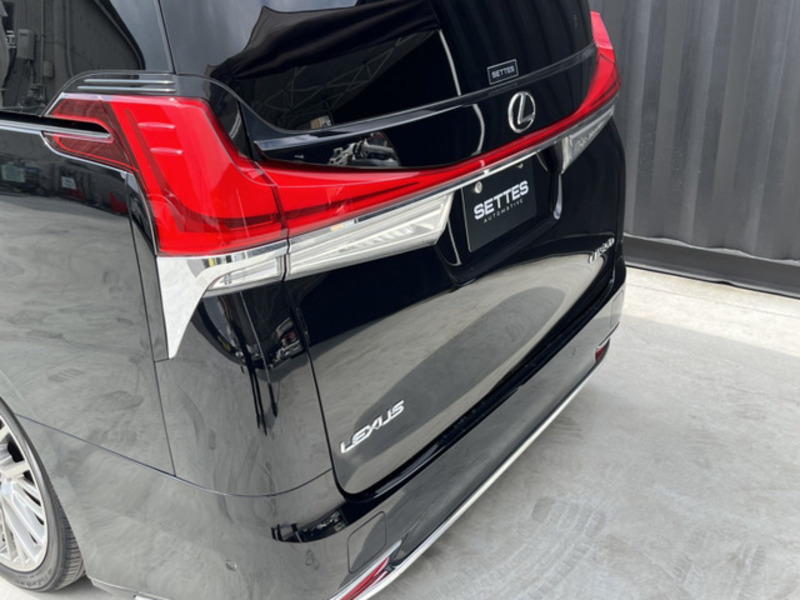 VELLFIRE-11