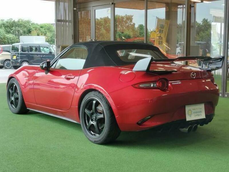 ROADSTER-3