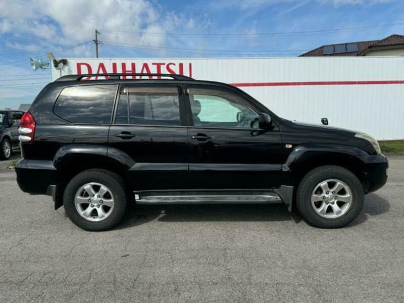 LAND CRUISER PRADO-15