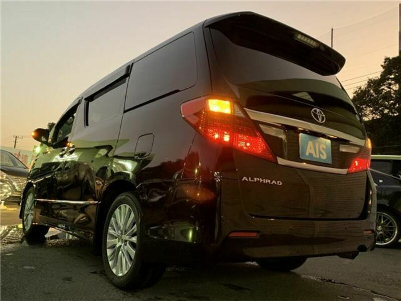 ALPHARD-8