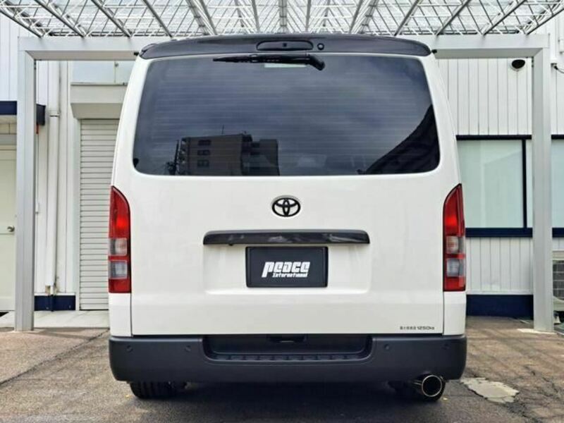 HIACE VAN-22