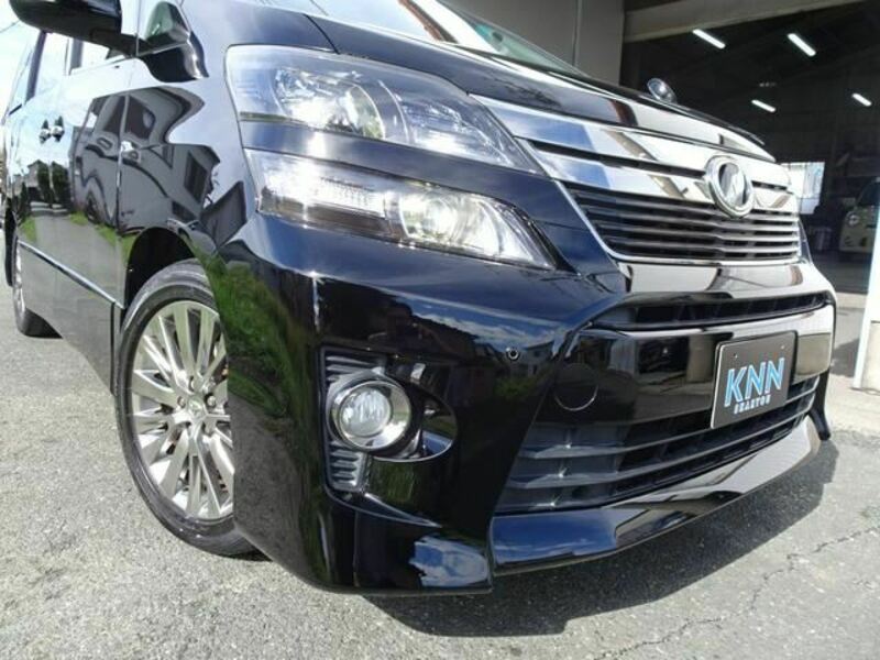 VELLFIRE-17