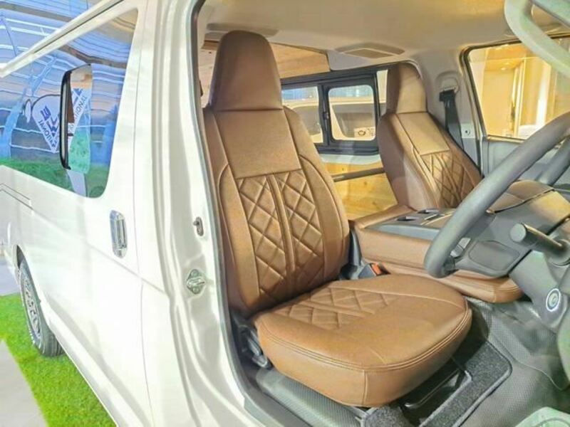 HIACE VAN-2