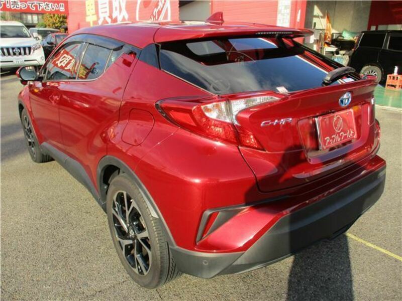 C-HR-7