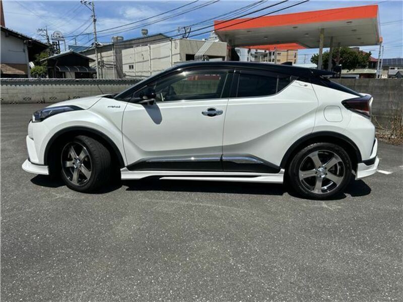 C-HR-8