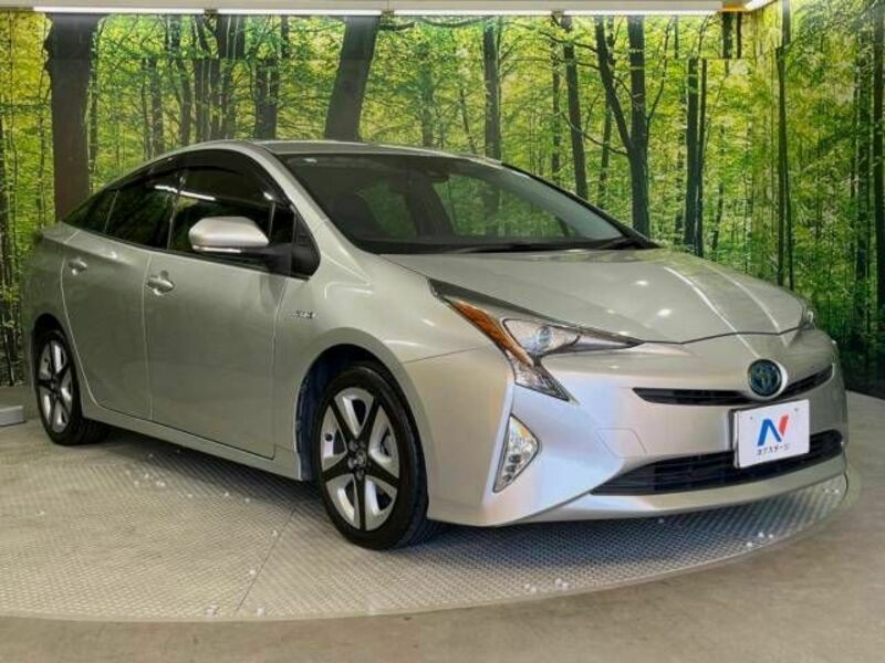 PRIUS-17